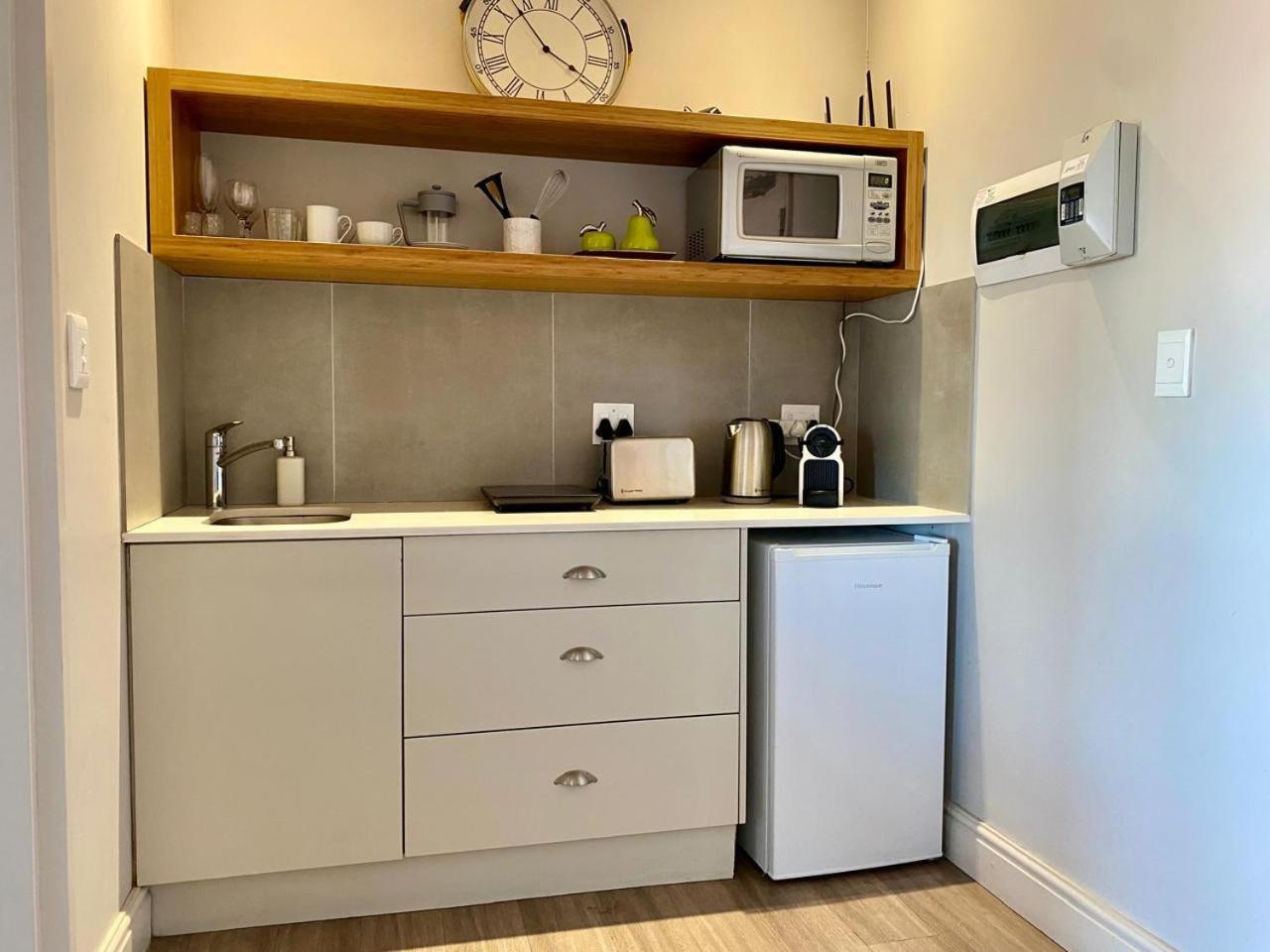 Hermanus Waterfront Apartment Zimmer foto